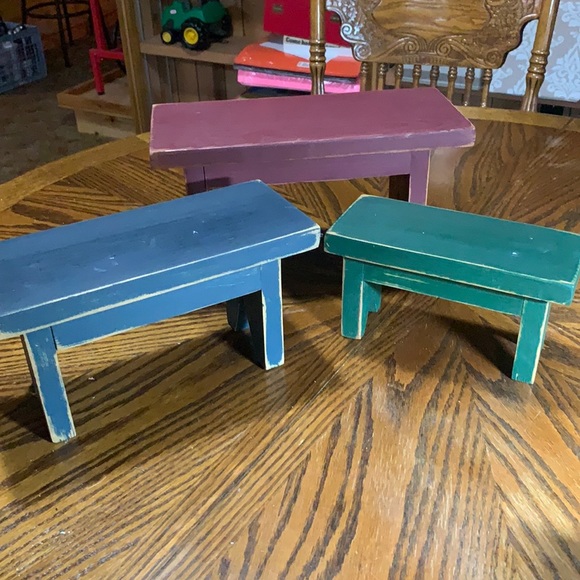 Set of 3 Country tabletop display Shelves, Excellent condition!! Handmade !!